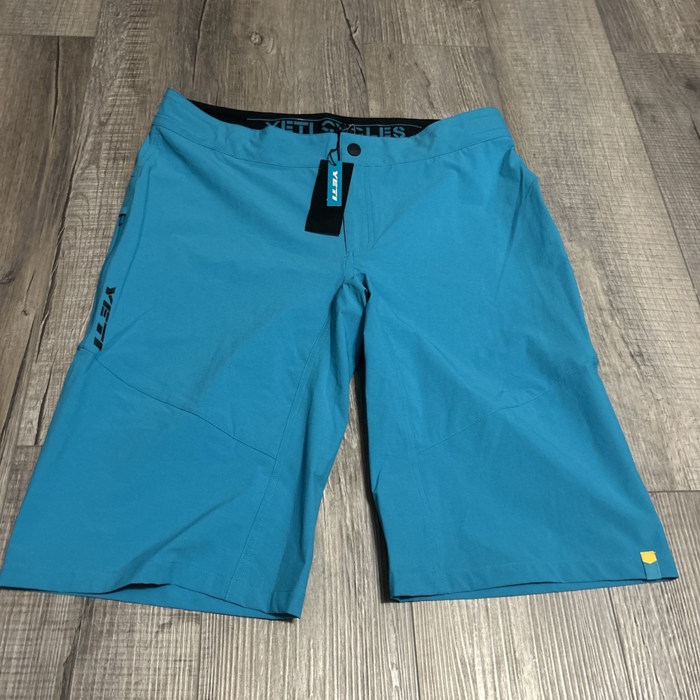 Yeti Cycles Shorts Mens L Turquoise Blue Mason Active Mountain Bike Cycling NEW